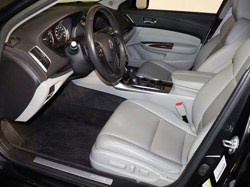 Used 2015 Acura TLX FWD image 12