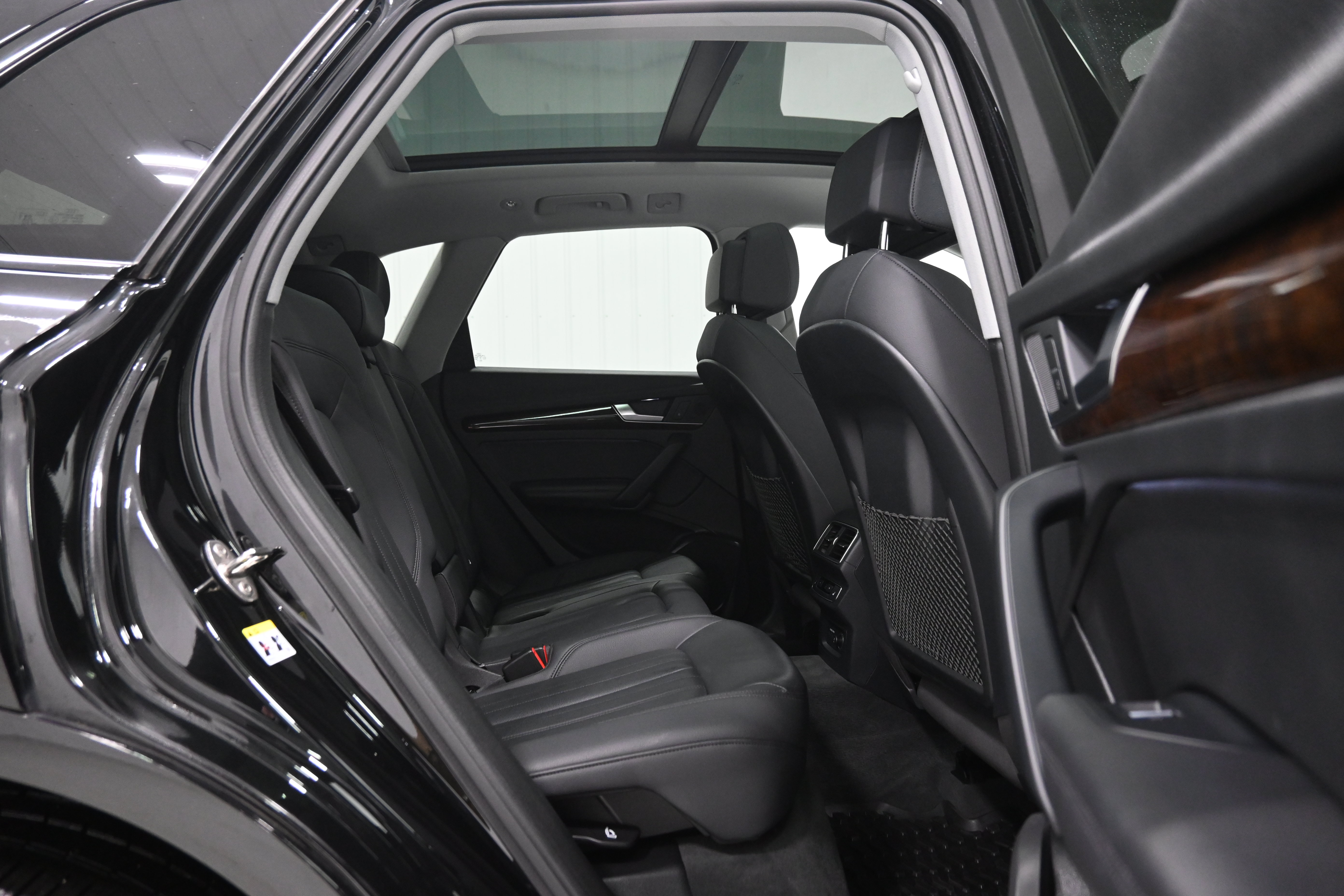 Used 2019 Audi Q5 2.0T Premium Plus w/ Premium Plus Package AWD/4WD image 29