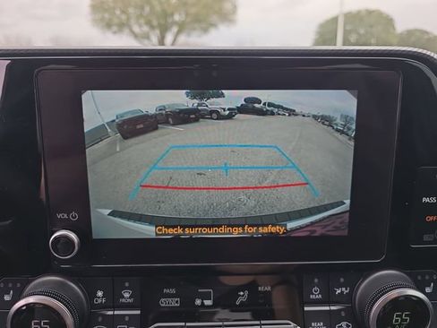 Used 2024 Toyota Highlander XSE image 24