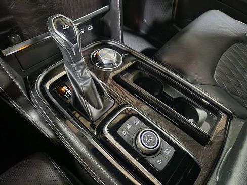 Used 2024 INFINITI QX80 Sensory image 37