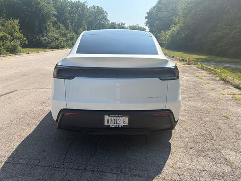 Used 2026 Tesla Model Y Long Range AWD/4WD image 4