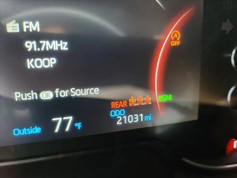 Used 2025 Toyota RAV4 XLE Premium FWD image 22