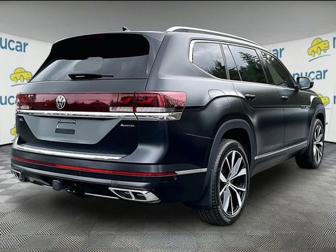 Used 2024 Volkswagen Atlas SEL Premium R-Line AWD/4WD image 8