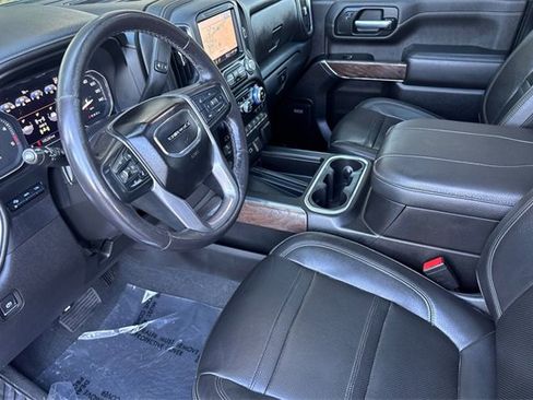 Used 2023 GMC Sierra 3500 Denali w/ Denali Black Diamond Edition image 10