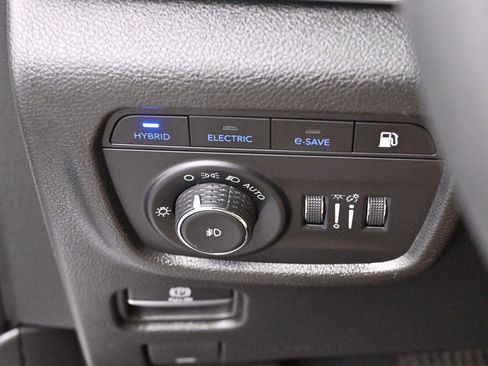 Used 2022 Jeep Grand Cherokee Trailhawk AWD/4WD image 31
