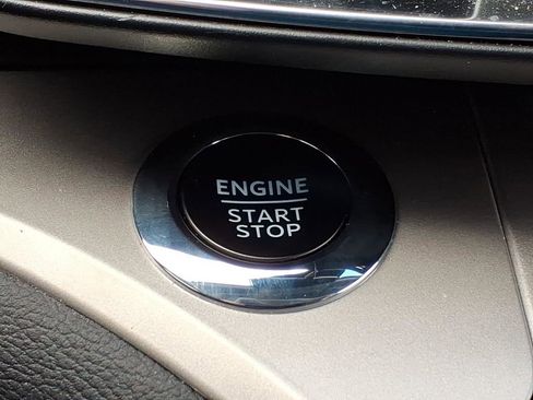 Used 2023 Ford Explorer XLT w/ Equipment Group 202A image 20