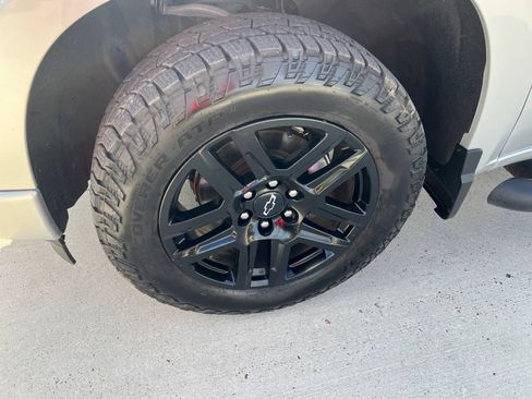 Used 2022 Chevrolet Silverado 1500 Custom w/ Rally Edition RWD image 9