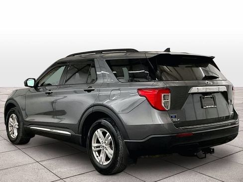 Used 2022 Ford Explorer XLT AWD/4WD image 10