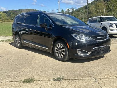 Used 2020 Chrysler Pacifica Touring-L