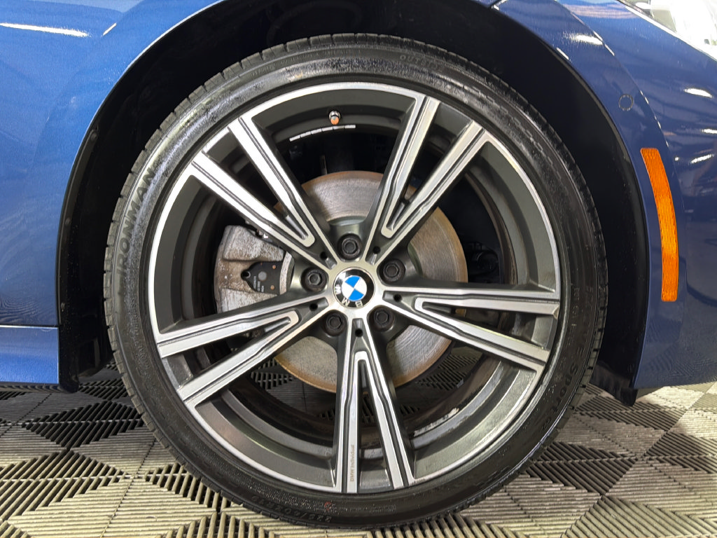Used 2023 BMW 330i Sedan w/ Premium Package RWD image 38