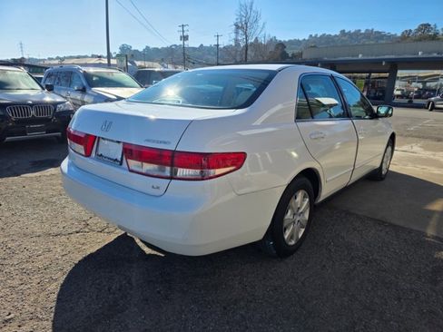 Used 2004 Honda Accord LX image 5