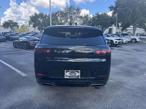 Used 2024 Land Rover Range Rover Sport Dynamic SE image 5