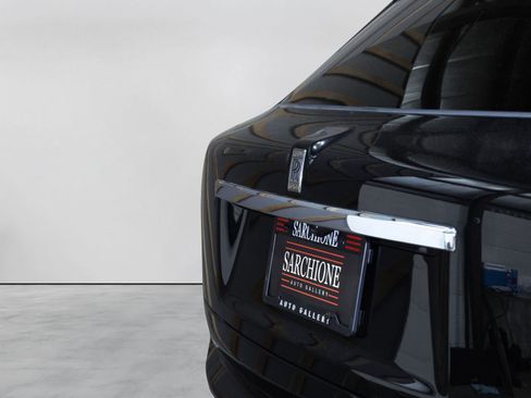 Used 2020 Rolls-Royce Cullinan AWD/4WD image 35