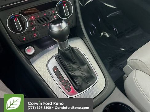 Used 2018 Audi Q3 2.0T Premium w/ Convenience Package AWD/4WD image 16