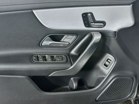 Used 2025 Mercedes-Benz CLA 250 4MATIC image 15
