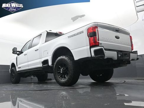 Used 2023 Ford F250 XLT w/ Black Appearance Package AWD/4WD image 21
