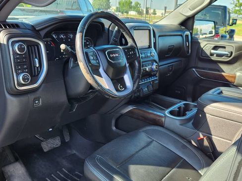 Used 2022 GMC Sierra 1500 SLT w/ SLT Premium Plus Package AWD/4WD image 7