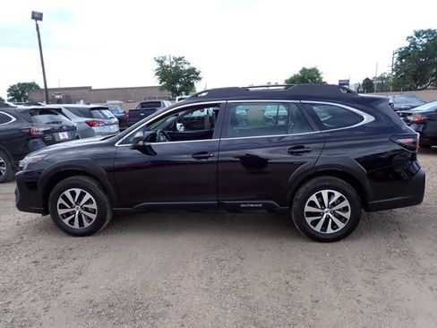 Used 2024 Subaru Outback AWD/4WD image 2
