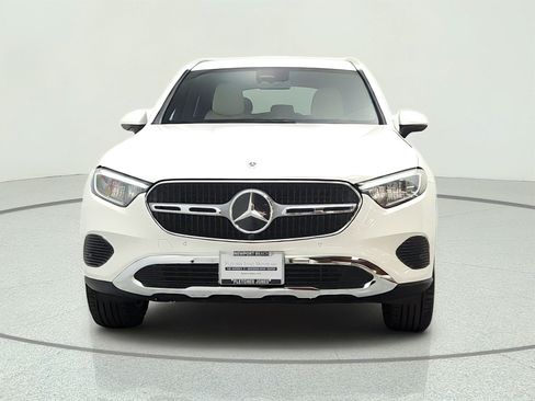 Certified 2026 Mercedes-Benz GLC 300 image 2