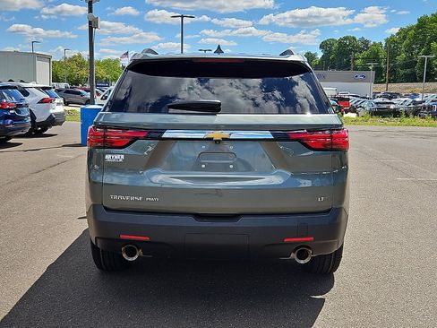 Used 2023 Chevrolet Traverse LT AWD/4WD image 5