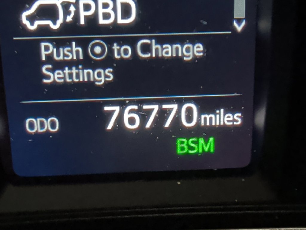 Used 2018 Toyota RAV4 Limited FWD image 20
