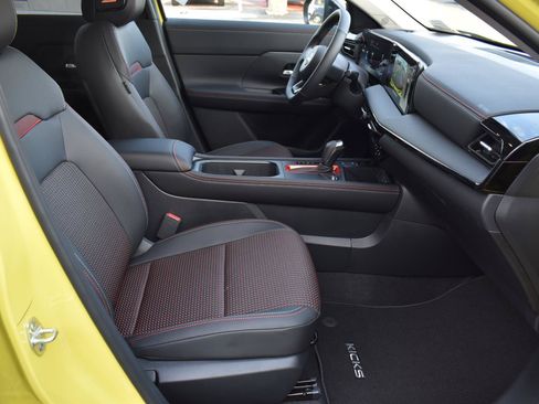 New 2026 Nissan Kicks SR w/ SR Premium Package FWD image 66