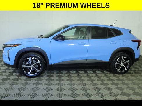 Certified 2024 Chevrolet Trax RS FWD image 6