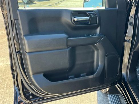 Used 2020 Chevrolet Silverado 1500 Custom w/ Custom Value Package image 13