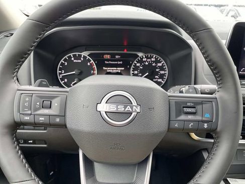 New 2026 Nissan Rogue SV w/ Cold Weather Package AWD/4WD image 12
