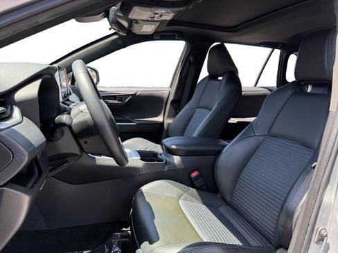 Used 2020 Toyota RAV4 XSE image 6