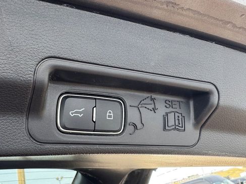 Used 2025 Ford Explorer ST-Line image 35