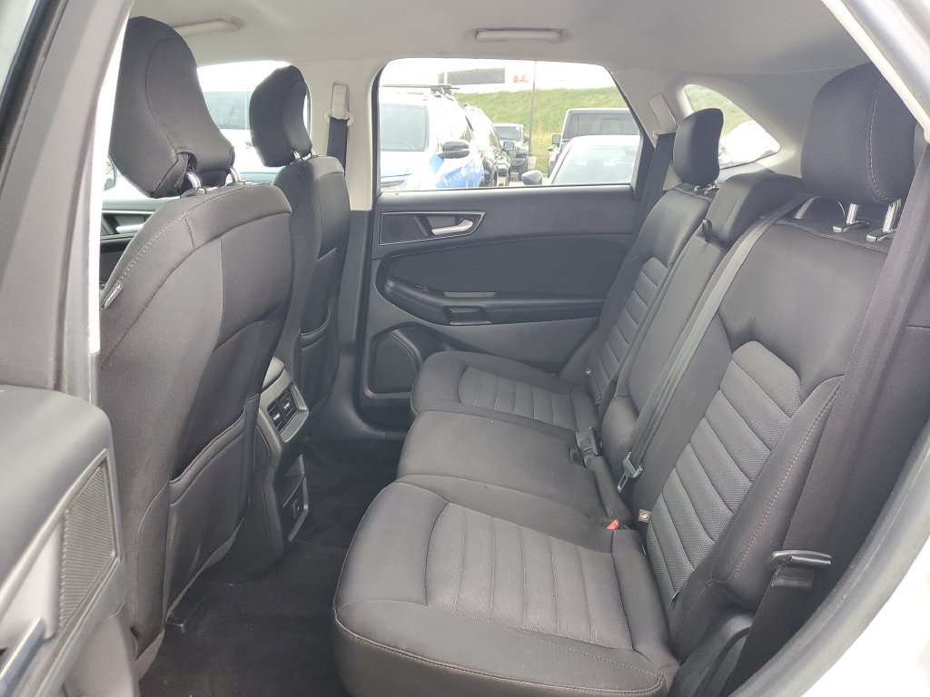 Used 2017 Ford Edge SE w/ Cargo Accessory Package FWD image 11
