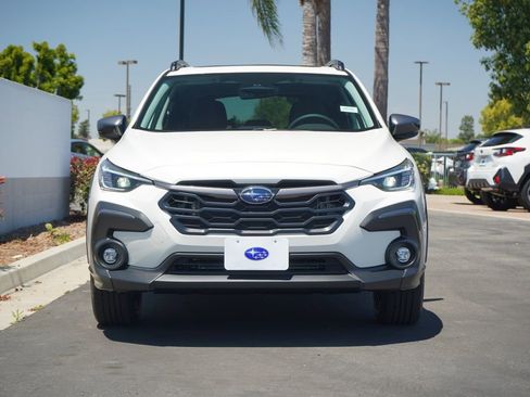 Used 2025 Subaru Crosstrek 2.5i Limited w/ Crosstrek Mirror Package image 5