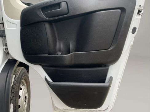 Used 2019 RAM ProMaster 2500 w/ Premium Appearance Group image 19