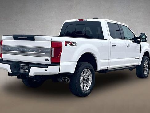 Used 2022 Ford F350 Platinum AWD/4WD image 2