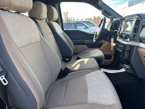 Used 2021 Ford F150 XLT image 23