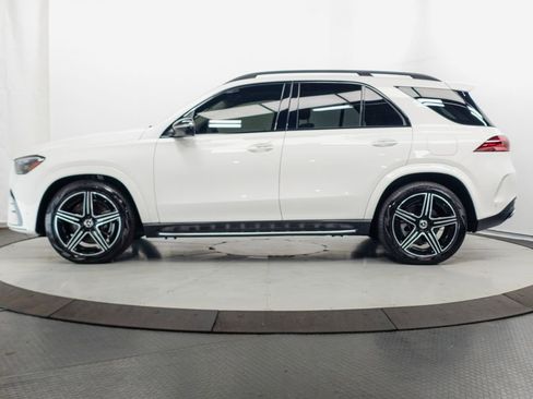 Used 2024 Mercedes-Benz GLE 450e 4MATIC image 4