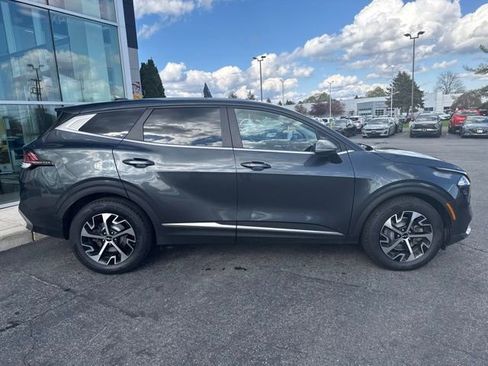 Certified 2023 Kia Sportage EX FWD image 6
