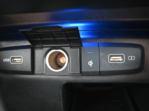 Used 2024 Hyundai Santa Cruz Limited image 19