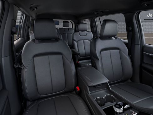 New 2026 Jeep Grand Cherokee L Limited AWD/4WD image 16