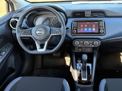 New 2025 Nissan Versa SV image 12