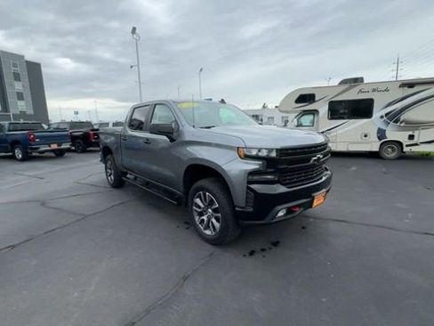 Used 2019 Chevrolet Silverado 1500 LT Trail Boss w/ Convenience Package AWD/4WD image 2