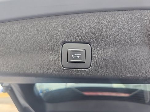 Used 2025 Chevrolet TrailBlazer LT w/ Convenience Package image 20