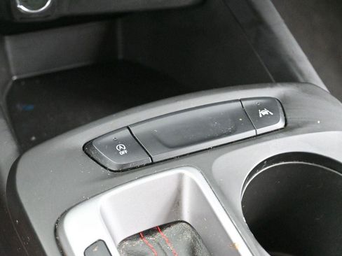 Used 2024 Chevrolet Trax RS w/ Driver Confidence Package FWD image 25