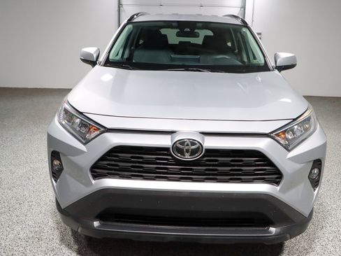 Used 2020 Toyota RAV4 XLE FWD image 4
