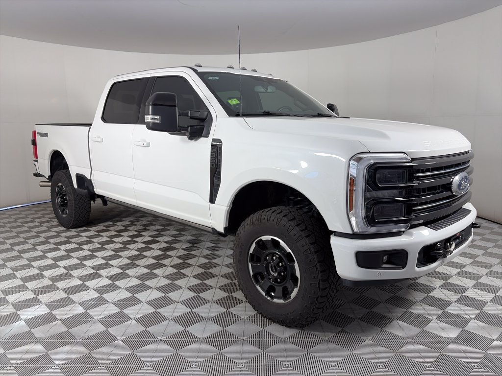 Used 2025 Ford F350 Platinum w/ Tremor Off-Road Package AWD/4WD image 1
