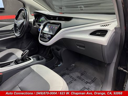 Used 2017 Chevrolet Bolt Premier w/ Driver Confidence II Package image 10
