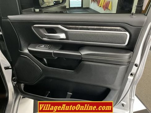 Used 2020 RAM 1500 Big Horn AWD/4WD image 34