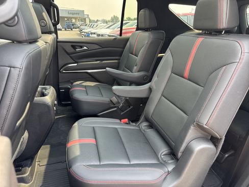 Used 2026 Chevrolet Traverse RS w/ LPO, Floor Liner Package AWD/4WD image 29
