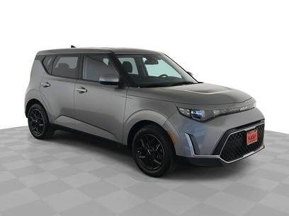 Used 2025 Kia Soul LX w/ LX Technology Package